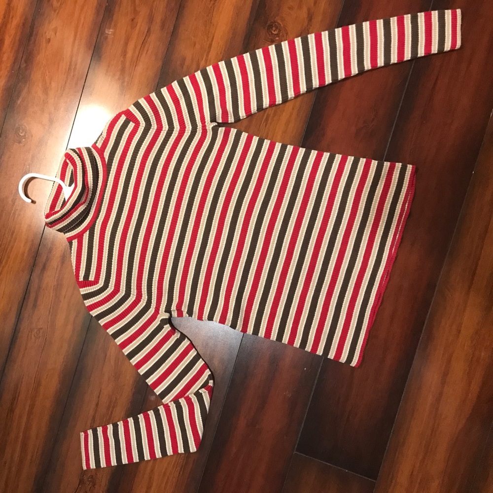 A stripped knitted turtleneck