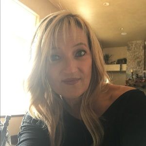 Meet your Posher, Anne