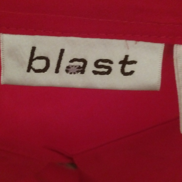 Blast button-up blouse. - Picture 4 of 6