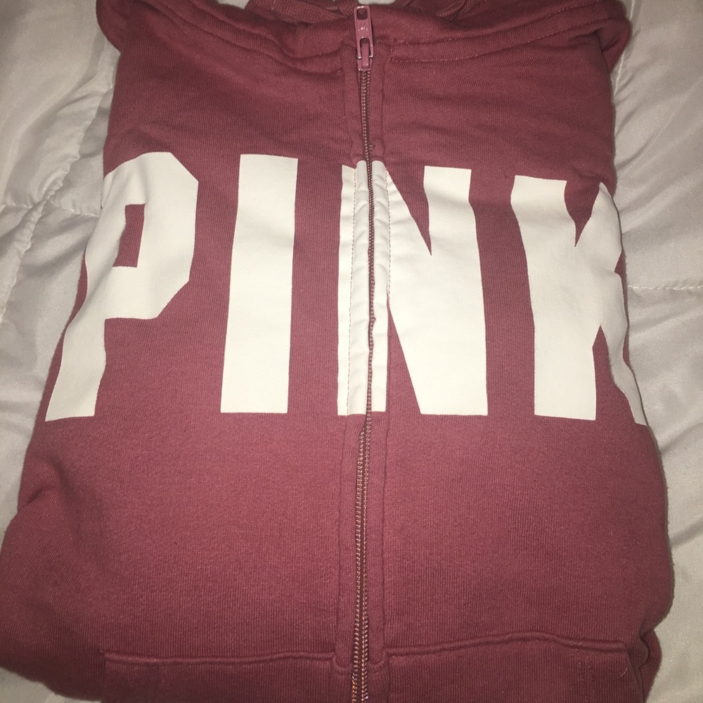 Women’s zip up hooded sweater