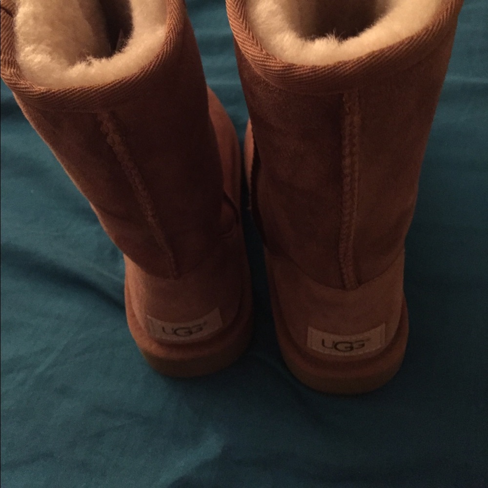Uggs Classic II