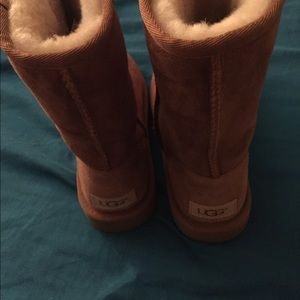 Uggs Classic II