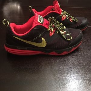 Men’s Nike Dual Fusion Trail Athletic Shoes