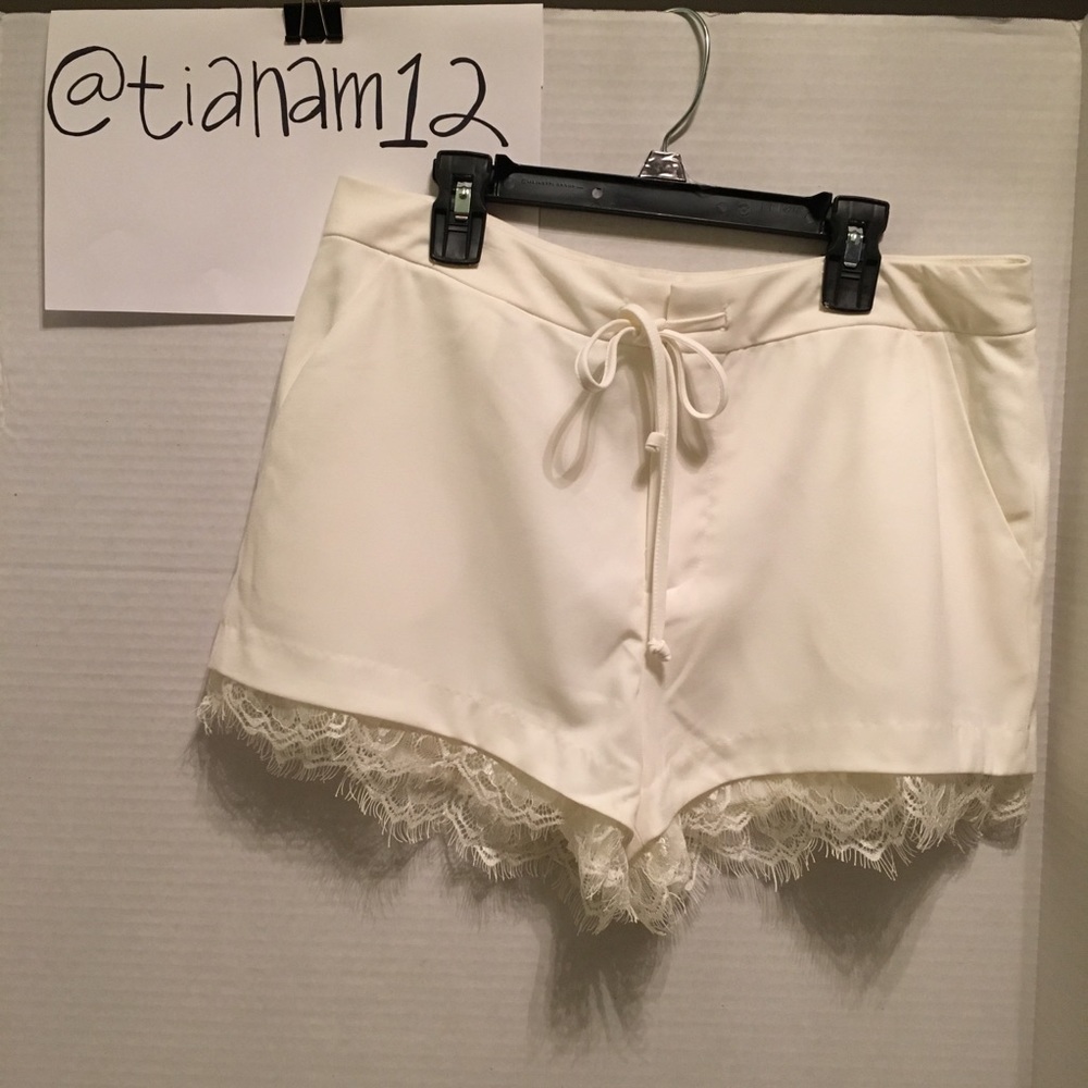 White shorts with lace