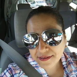 Meet your Posher, Angelica