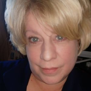 Meet your Posher, Sandy