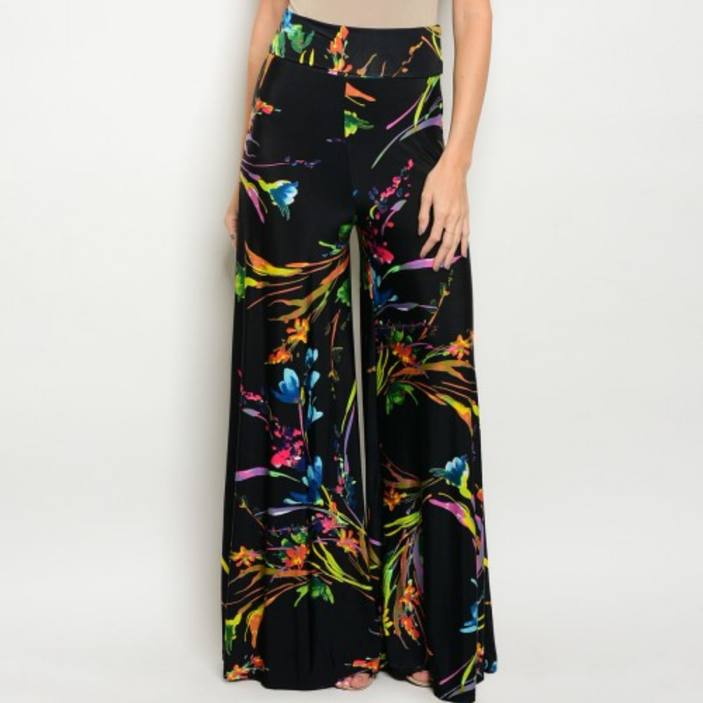 💗LAST 1💗BLACK FLORAL PRINT WIDE LEGGED PANTS - Picture 2 of 3