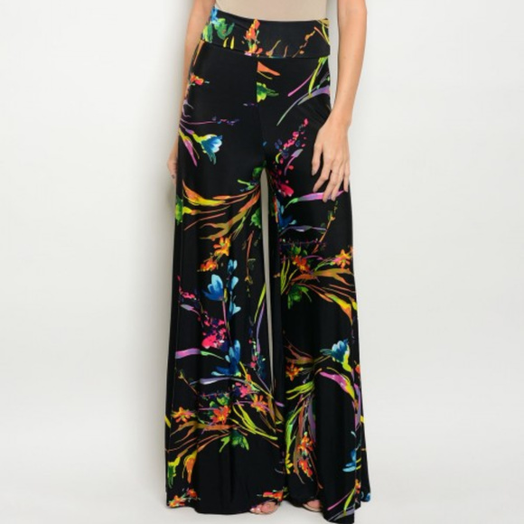 💗LAST 1💗BLACK FLORAL PRINT WIDE LEGGED PANTS - Picture 2 of 3