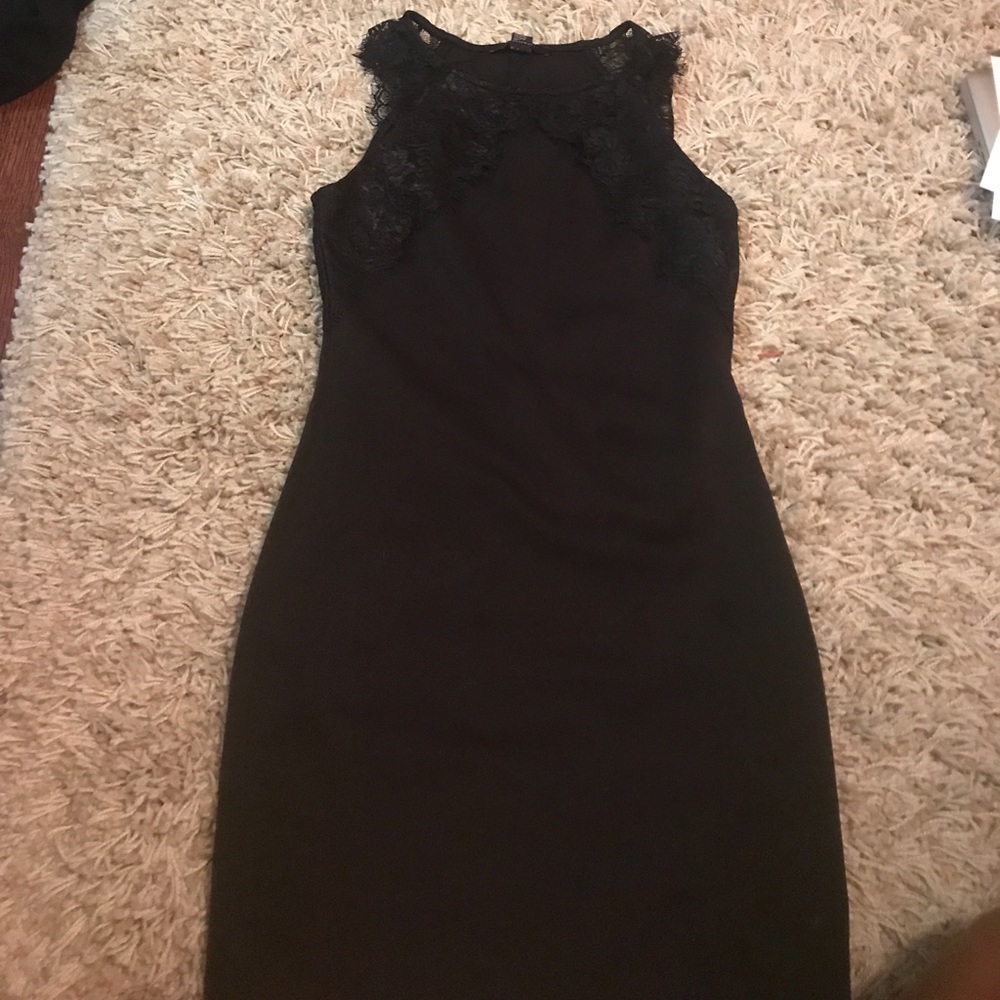 Fitted black dress