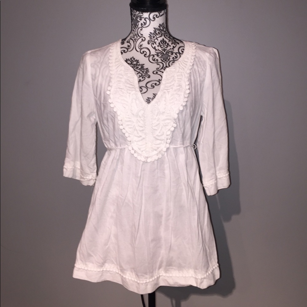Adorable White Tunic Dress/Shirt