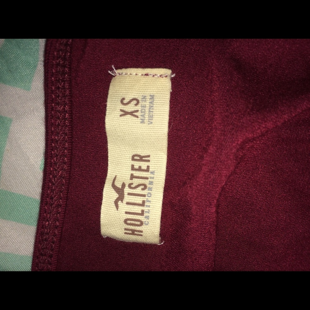 NEW HOLLISTER DRESS - Picture 4 of 5
