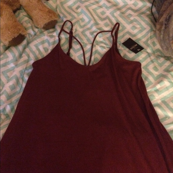 NEW HOLLISTER DRESS - Picture 2 of 5