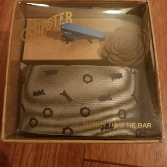 Hipster tie box *price firm * - Picture 2 of 4