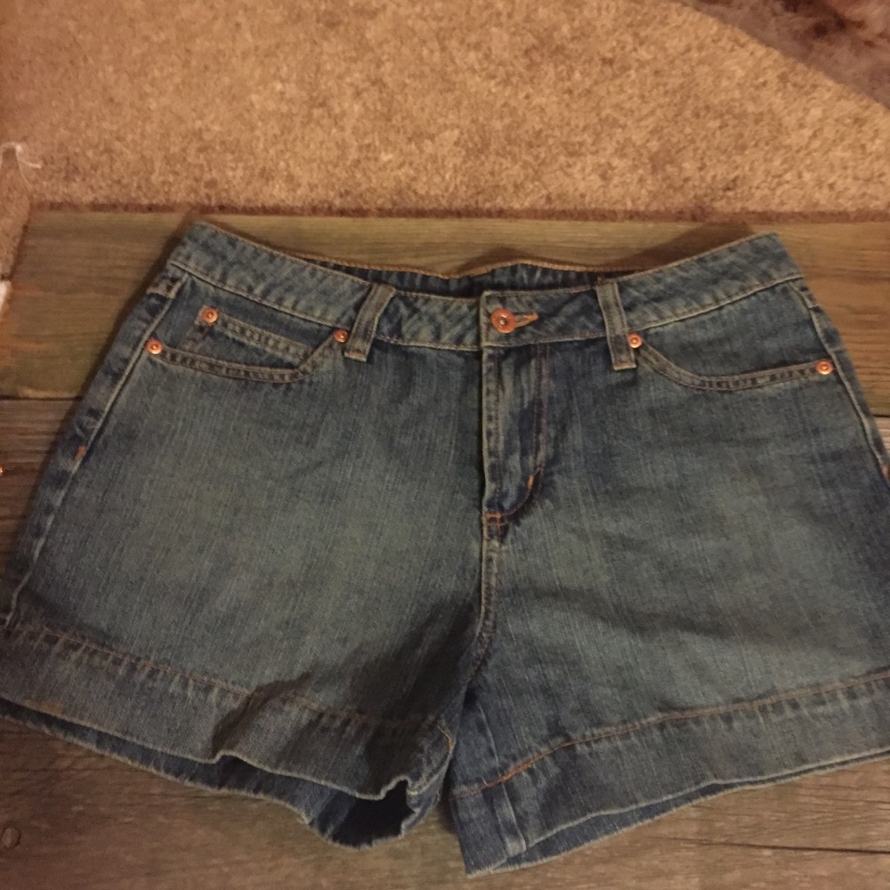 Let Me Be Bongo denim shorts
