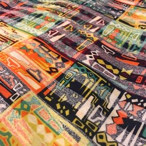 LulaRoe Classic T | Size M | Multi-Colored