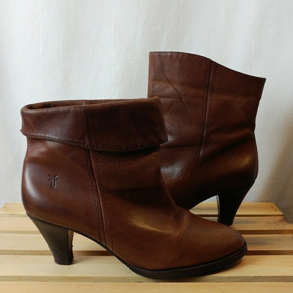Frye Shoes - FRYE Pull on Ankle Boots *SIZE9B*