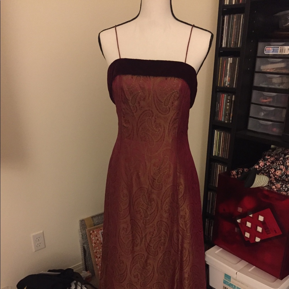 Never been worn gorgeous formal gown