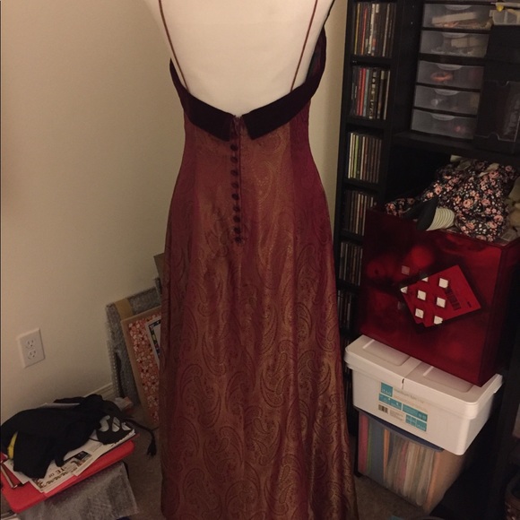 Never been worn gorgeous formal gown - Picture 2 of 4