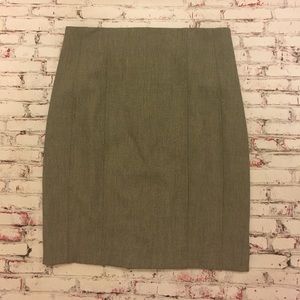 Size 8 Express Gray Pleated Back Pencil Skirt Size 8 Express Gray Pleated Back Pencil Skirt
