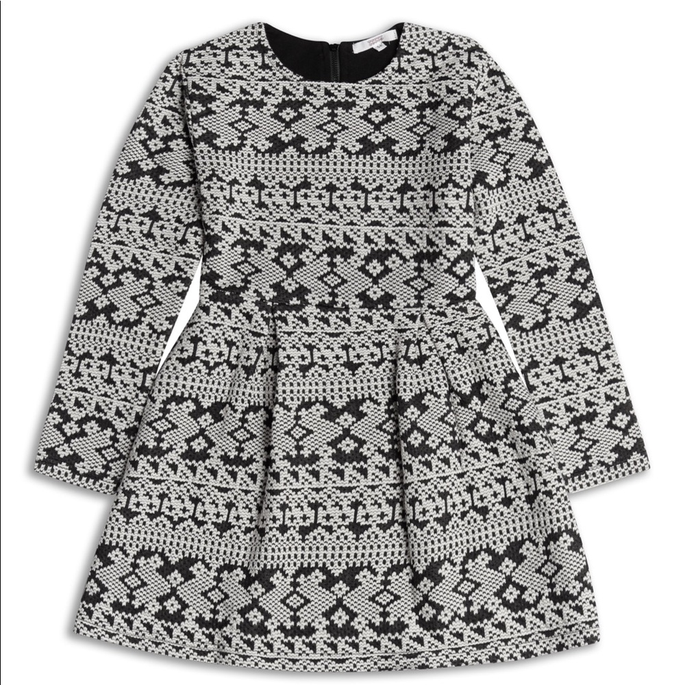 Black and white geometric pattern dress