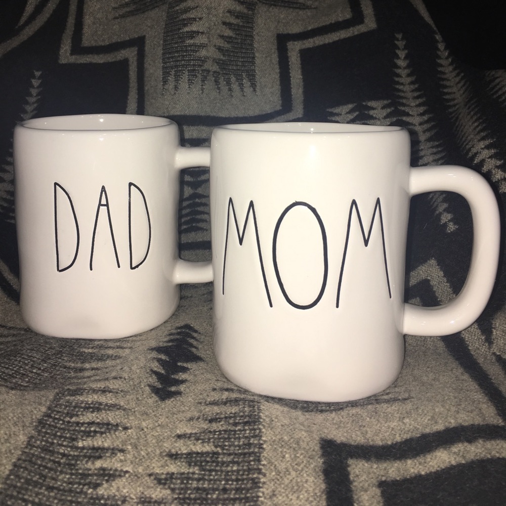 Rae Dunn "Mom/Dad" Mug Set