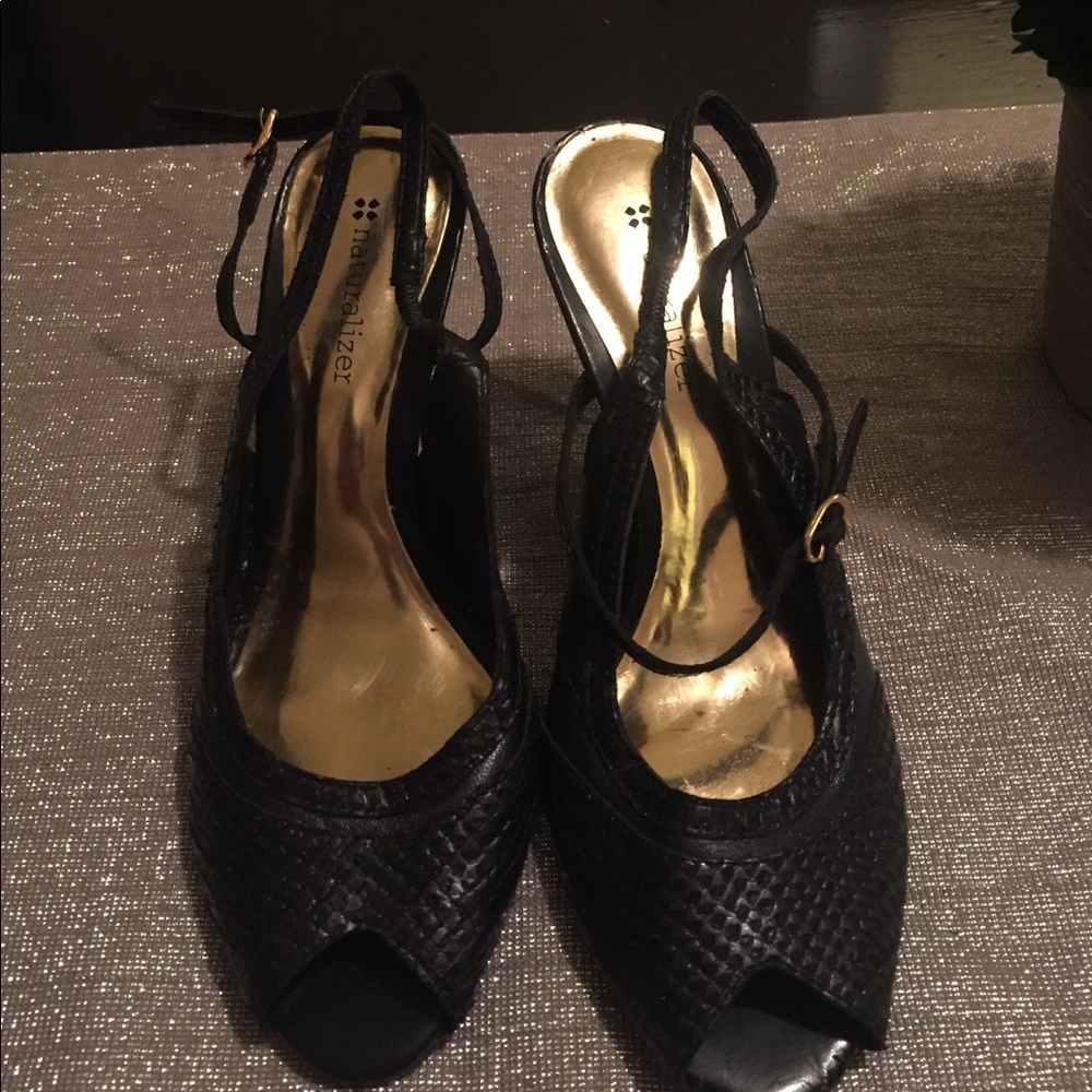 Naturalized heels