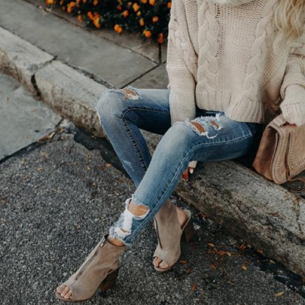Wagner zip booties