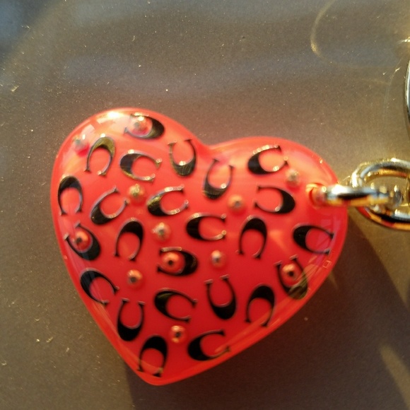 #2 Coach Lucite💞Heart Keychain - Picture 2 of 6