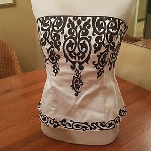 White House / Black Market top