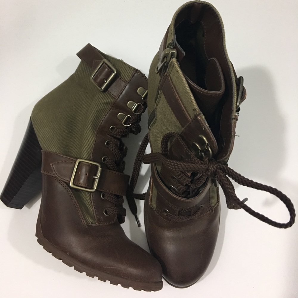 Heeled Boots - Picture 2 of 5