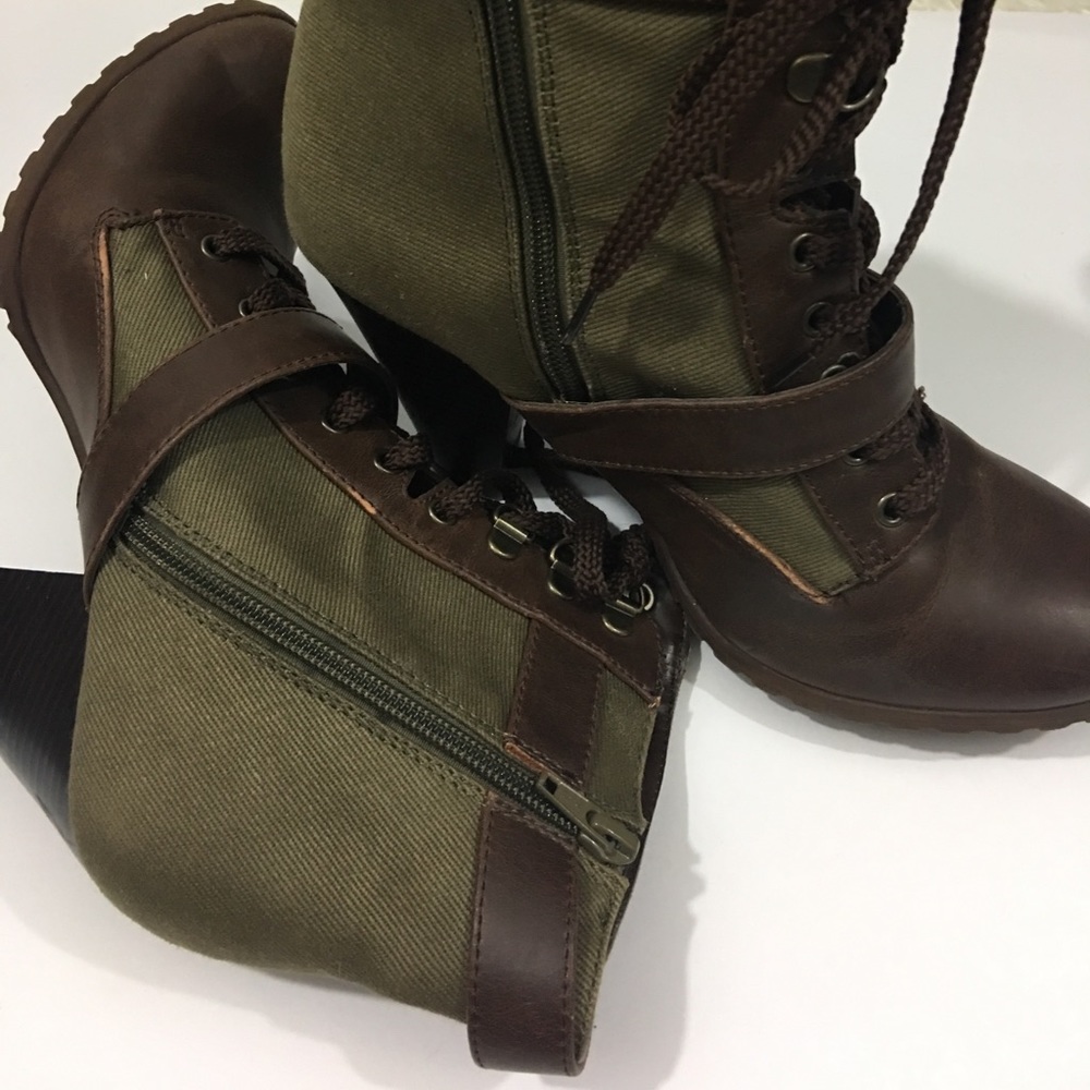 Heeled Boots - Picture 3 of 5