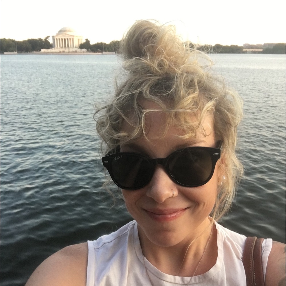 Meet your Posher, Alissa