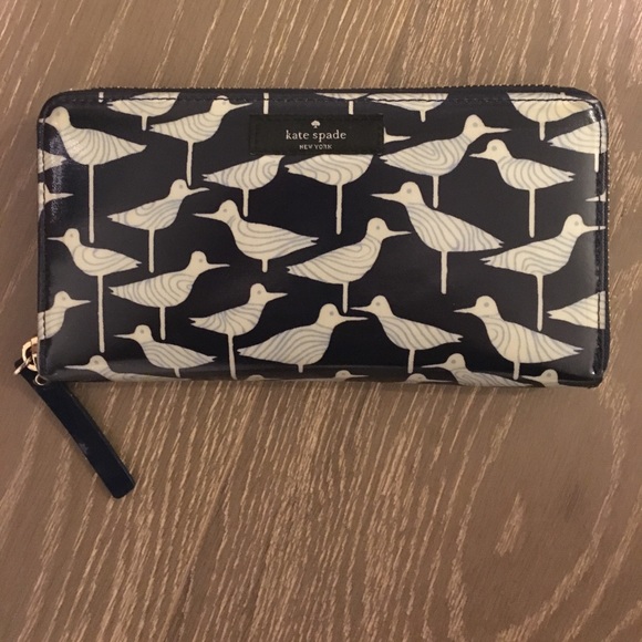 kate spade Handbags - ⬇️⬇️ REDUCED Kate Spade Neda Daycation Wallet