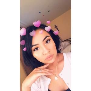 Meet your Posher, Joelle