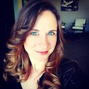 Meet your Posher, Stephenie