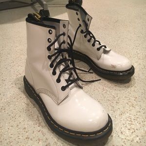 White doc marten 1460’s