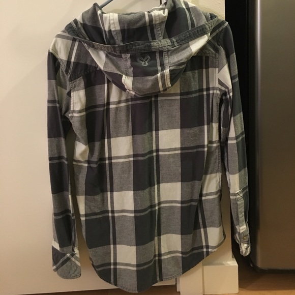 Aritzia TNA Hooded Flannel - Picture 2 of 3