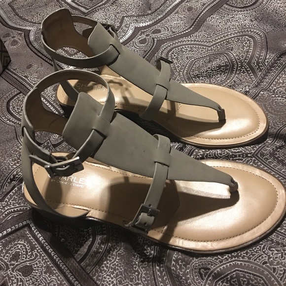 Sandals - Picture 4 of 4