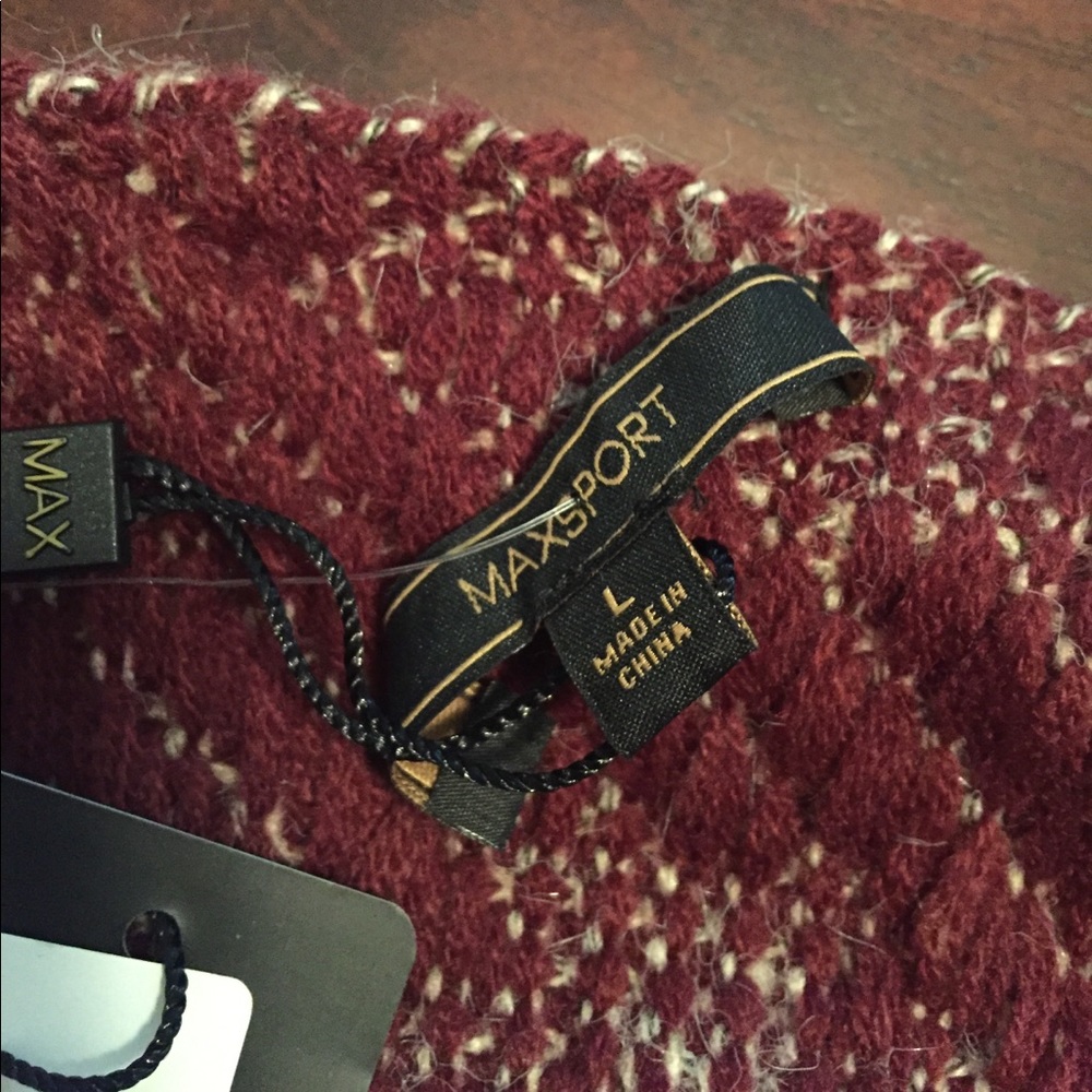 NWT Maroon And Gray Knit Long Sweater with fringes - Picture 6 of 7