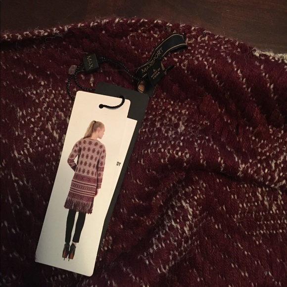 NWT Maroon And Gray Knit Long Sweater with fringes - Picture 5 of 7