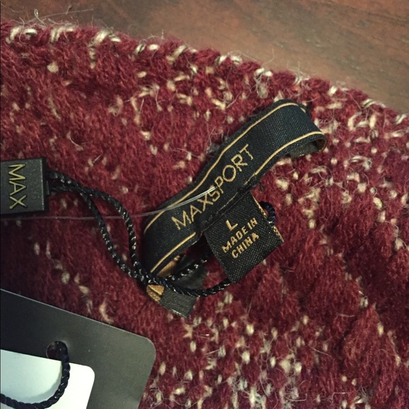 NWT Maroon And Gray Knit Long Sweater with fringes - Picture 6 of 7