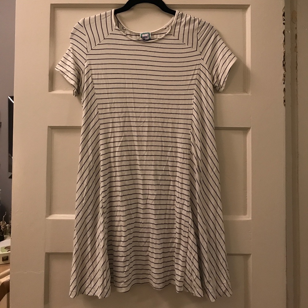 Short sleeve striped T-shirt dress