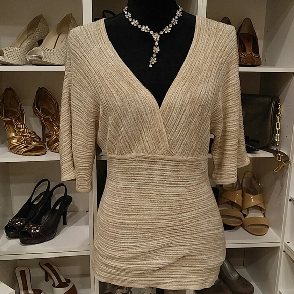 White House Black Market Tops - WHITE HOUSE BLACK MARKET GOLD METALLIC TOP XL