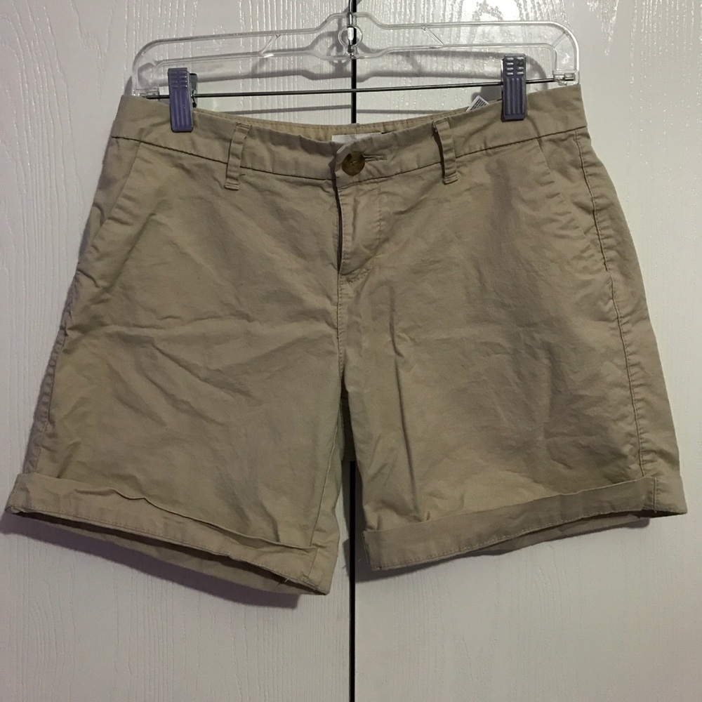 Old Navy Short ( tan)