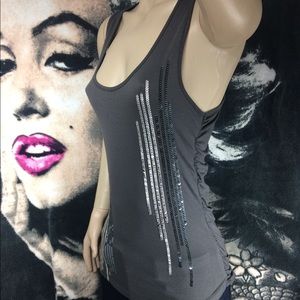 Thread : Tank Grey with sequins accent