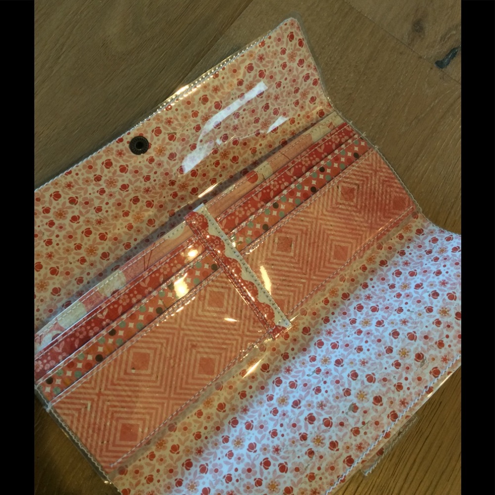 Envelope Wallet - Picture 2 of 3