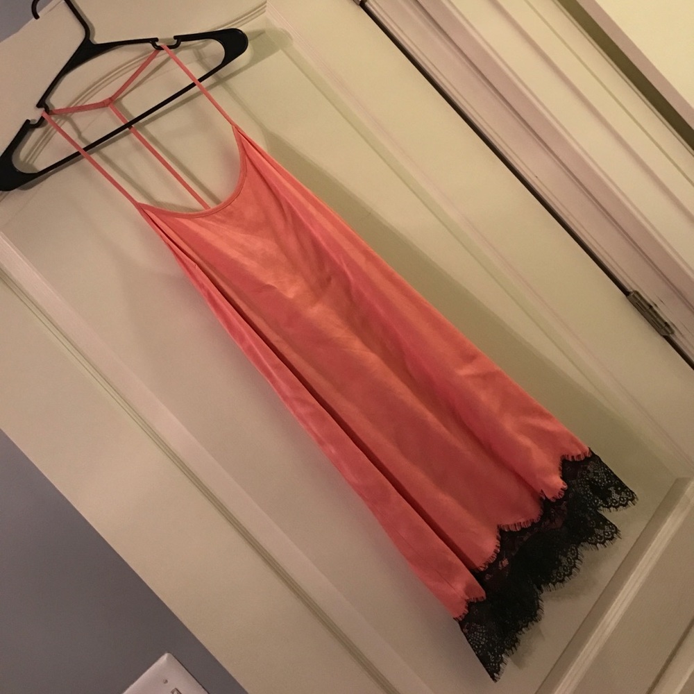 Sexy bottom lace strappy dress