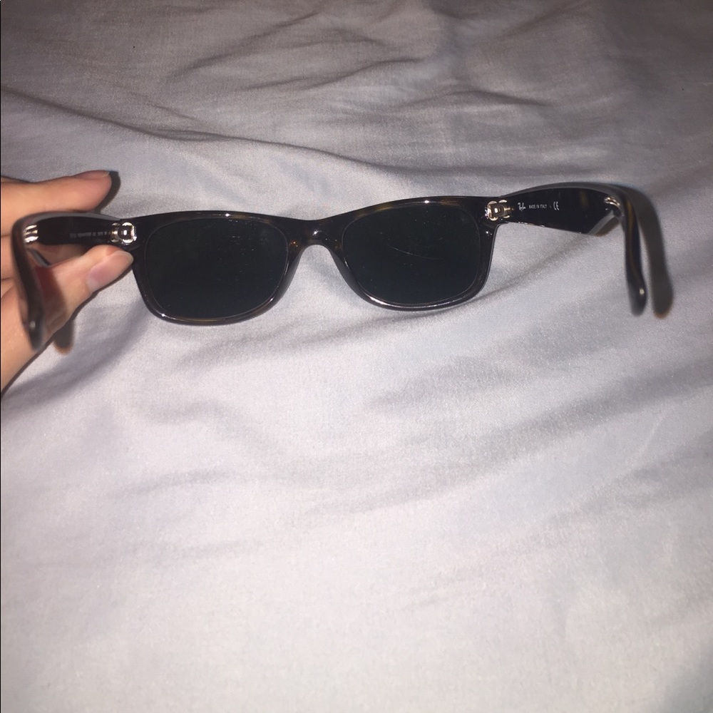 🌟PRICE DROP🌟New Wayfarer Ray-Bans - Picture 3 of 6