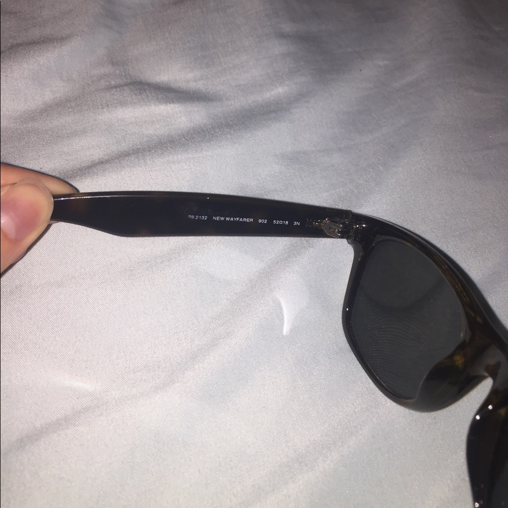 🌟PRICE DROP🌟New Wayfarer Ray-Bans - Picture 6 of 6