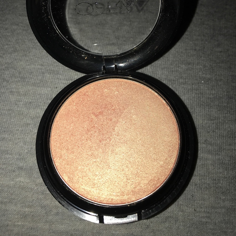 Ofra Cosmetics Highlighter in You Dew You